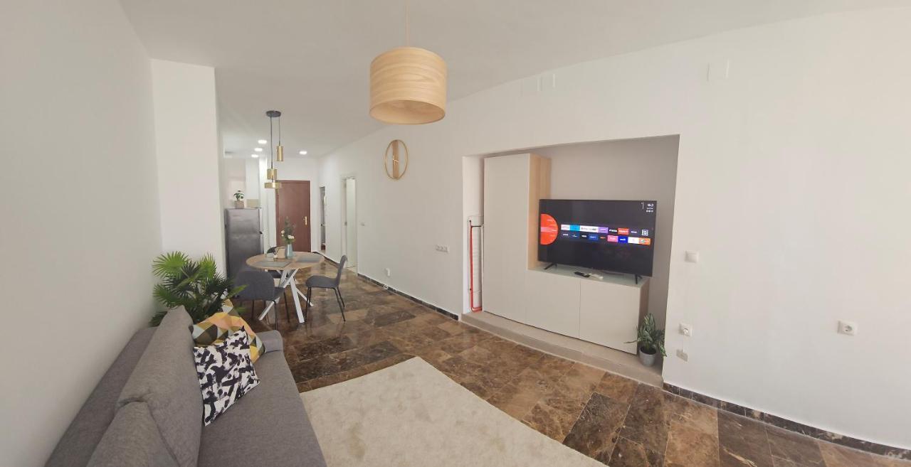 Tao City Center Apartment With Fee Wifi And Air Con By Namaste Elite Torremolinos Zewnętrze zdjęcie