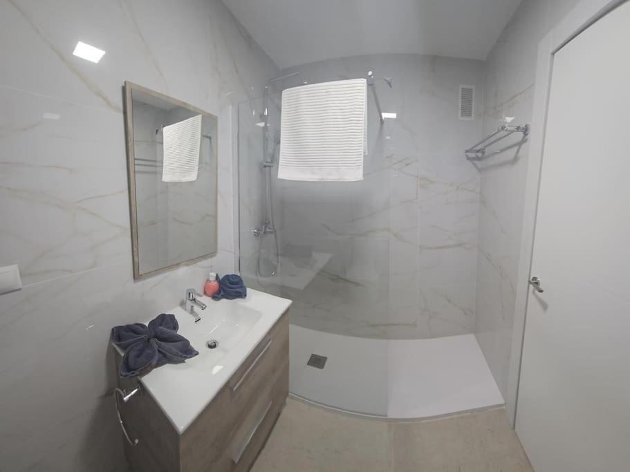 Tao City Center Apartment With Fee Wifi And Air Con By Namaste Elite Torremolinos Zewnętrze zdjęcie