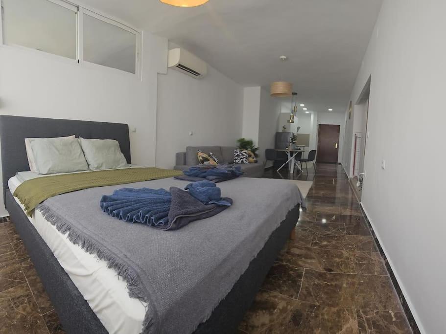 Tao City Center Apartment With Fee Wifi And Air Con By Namaste Elite Torremolinos Zewnętrze zdjęcie